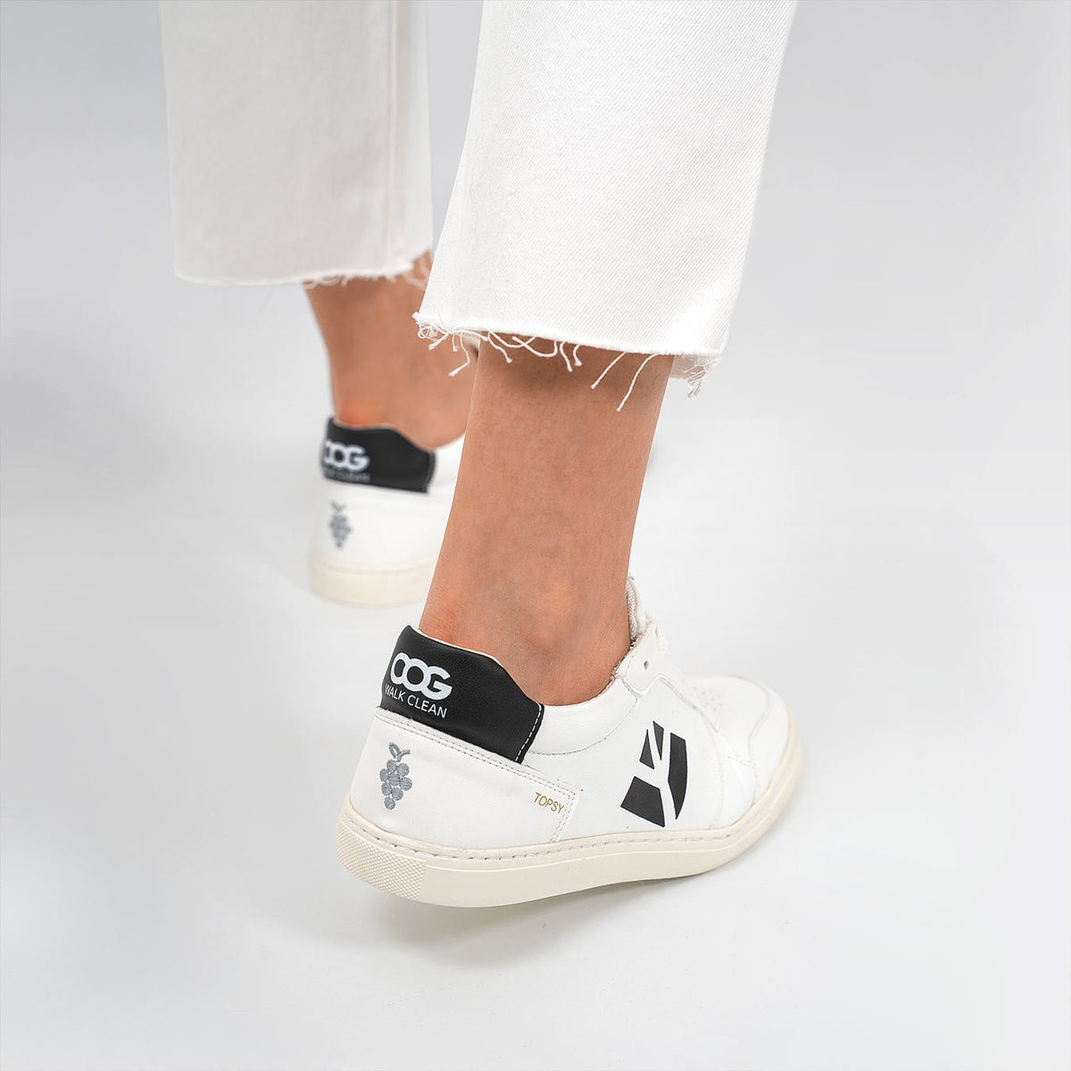 Topsy - White Black - Vegan America