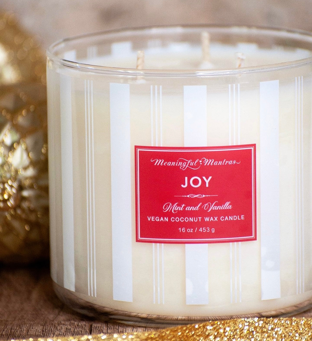 Festive 3-Wick Mint Vanilla 16oz Candle
