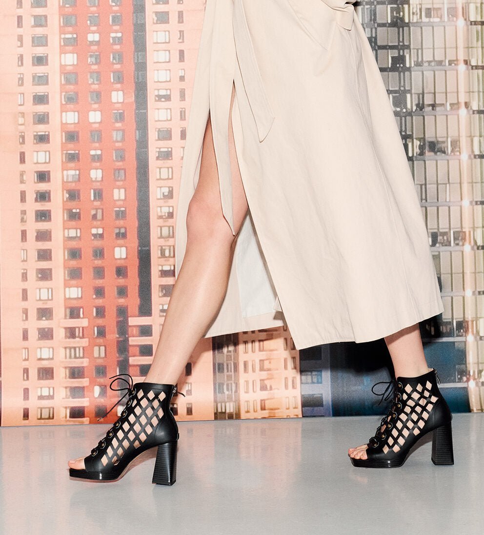 DANCE YOUR WAY (black) – cut-out block heel sandals made from wheat & corn-based leather - Vegan America