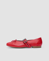 Mara Pumps red ballet flats with a strap - Vegan America