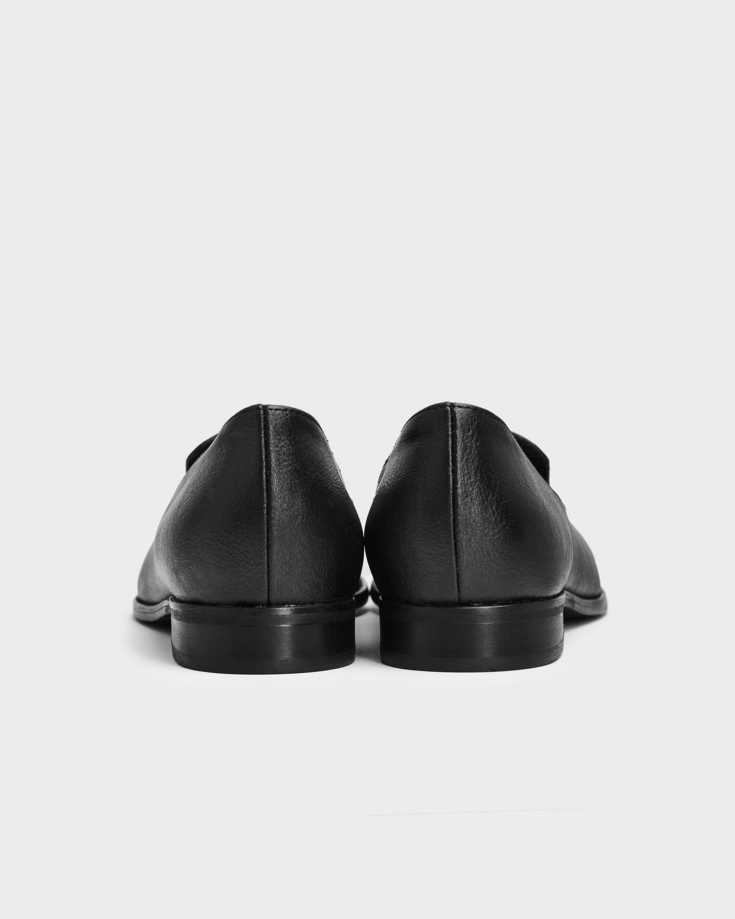 Lords Black Loafers made of grape leather Vegea - Vegan America