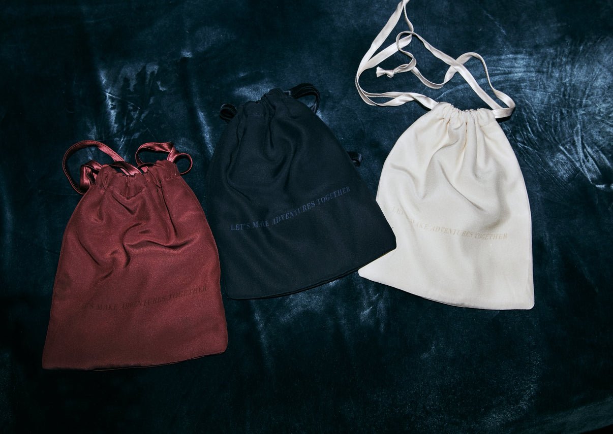 Silk Sleeping Mask & Pouch - Vegan America