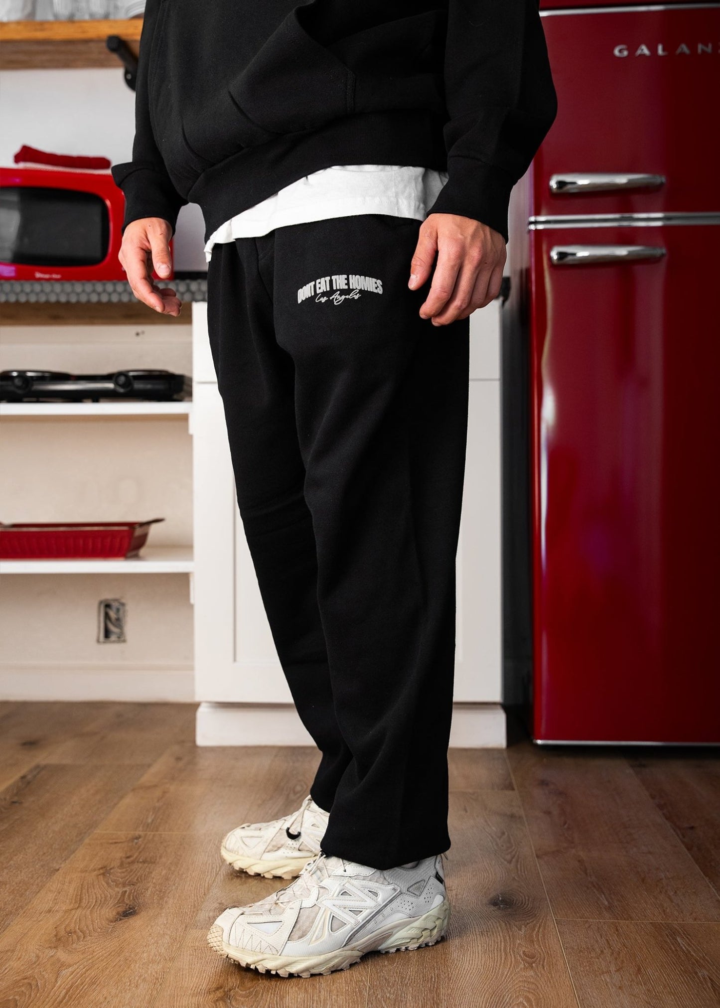 Arch Sweatpant - Vegan America