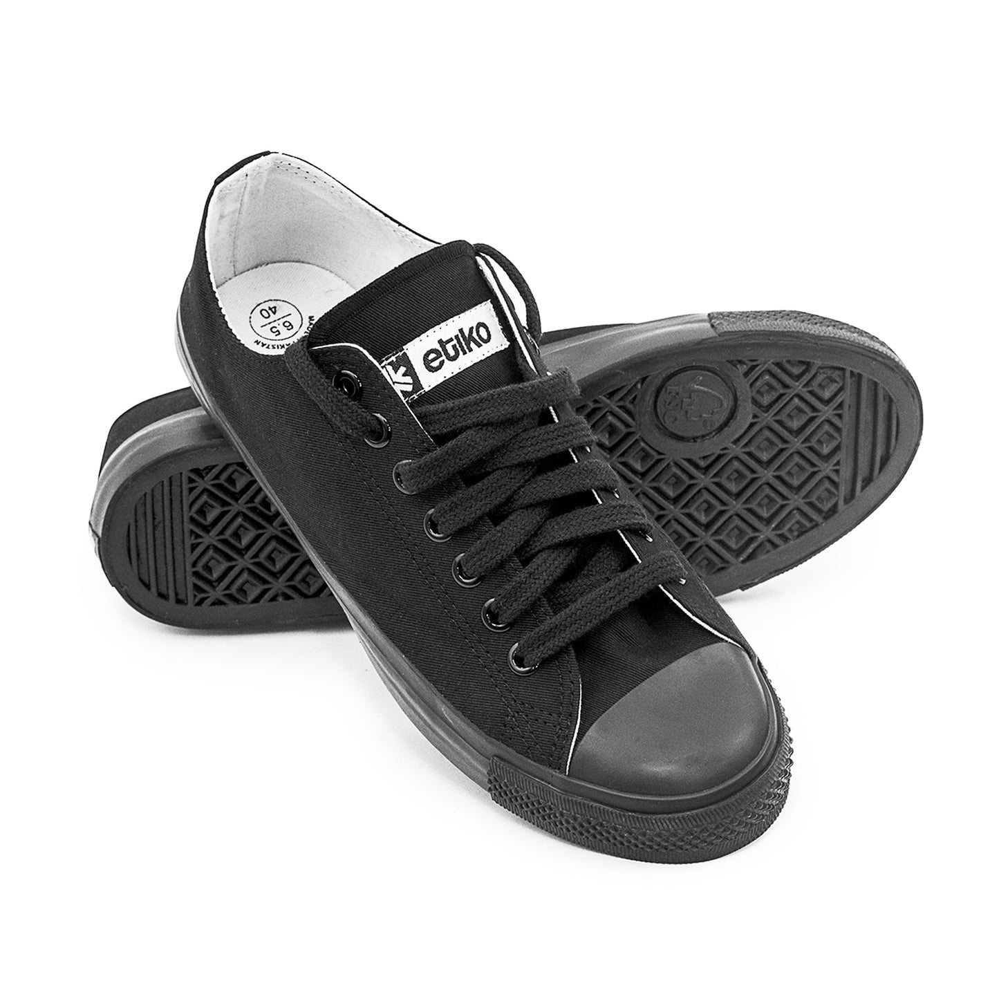 Low Cut Sneakers, All Black