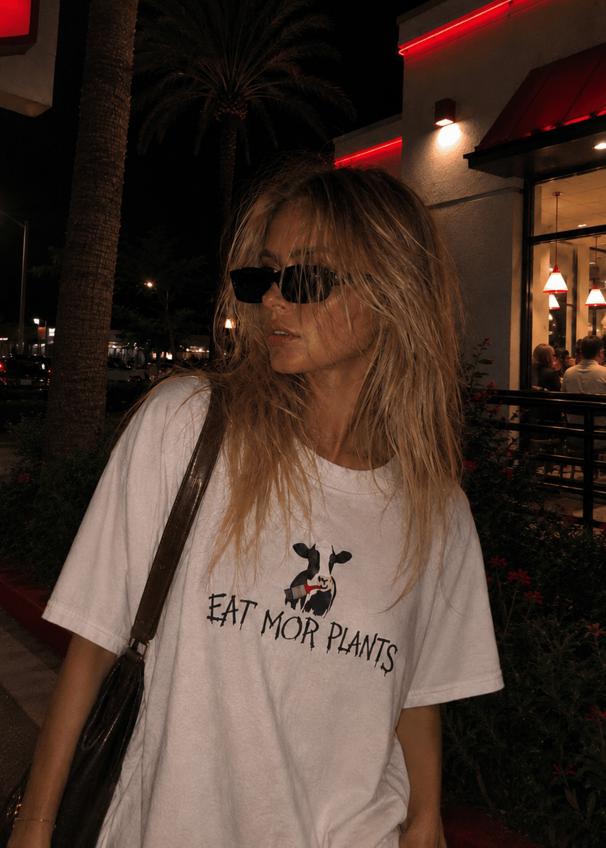 EAT MORE PLANTS TEE - Vegan America