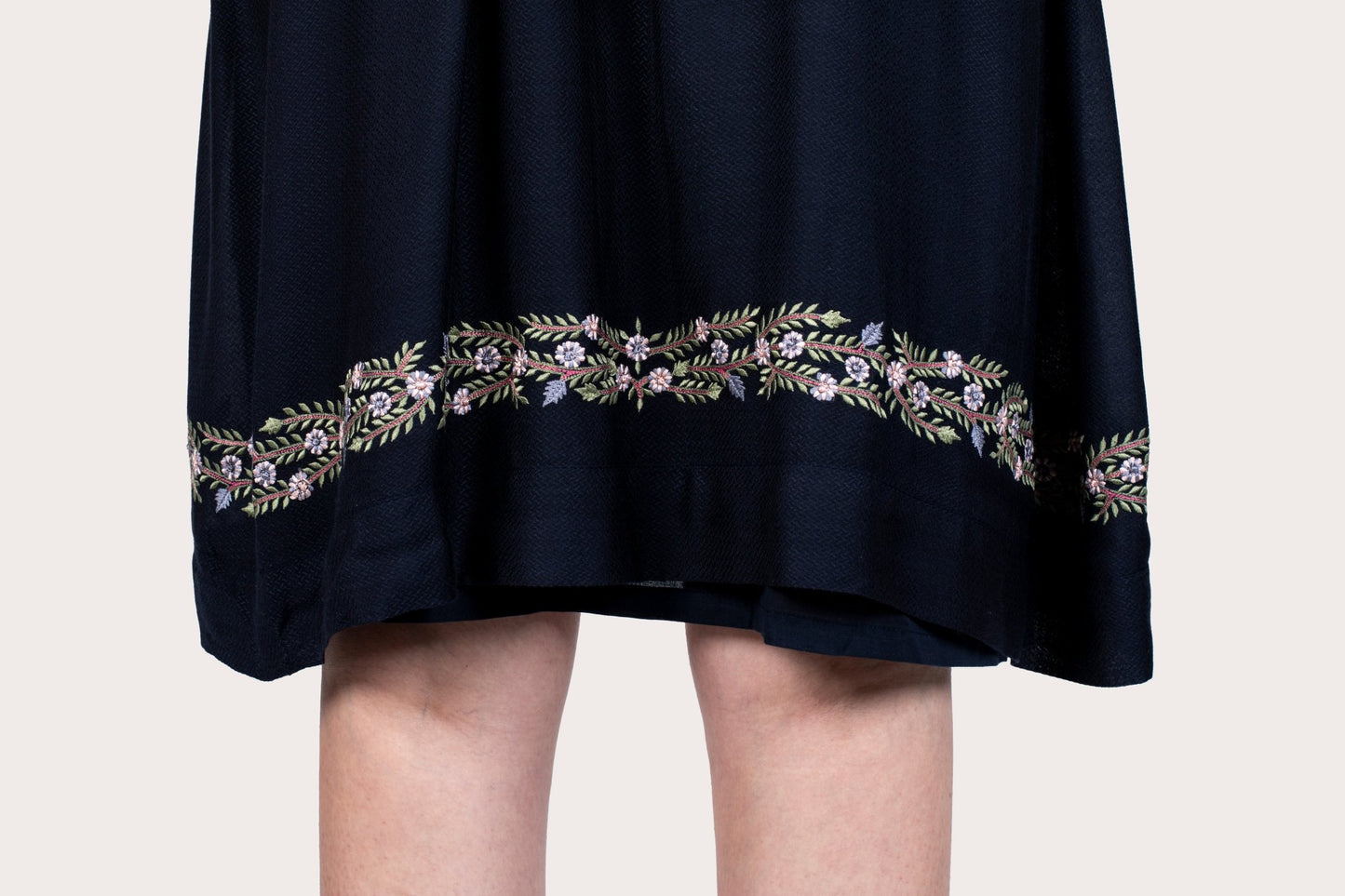 Robe Ascilla - Vegan America