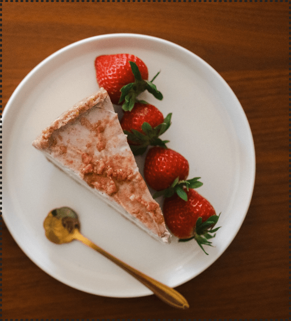 Wholesale Strawberry Shortcake Cheesecake Slice 6-pack - Vegan America