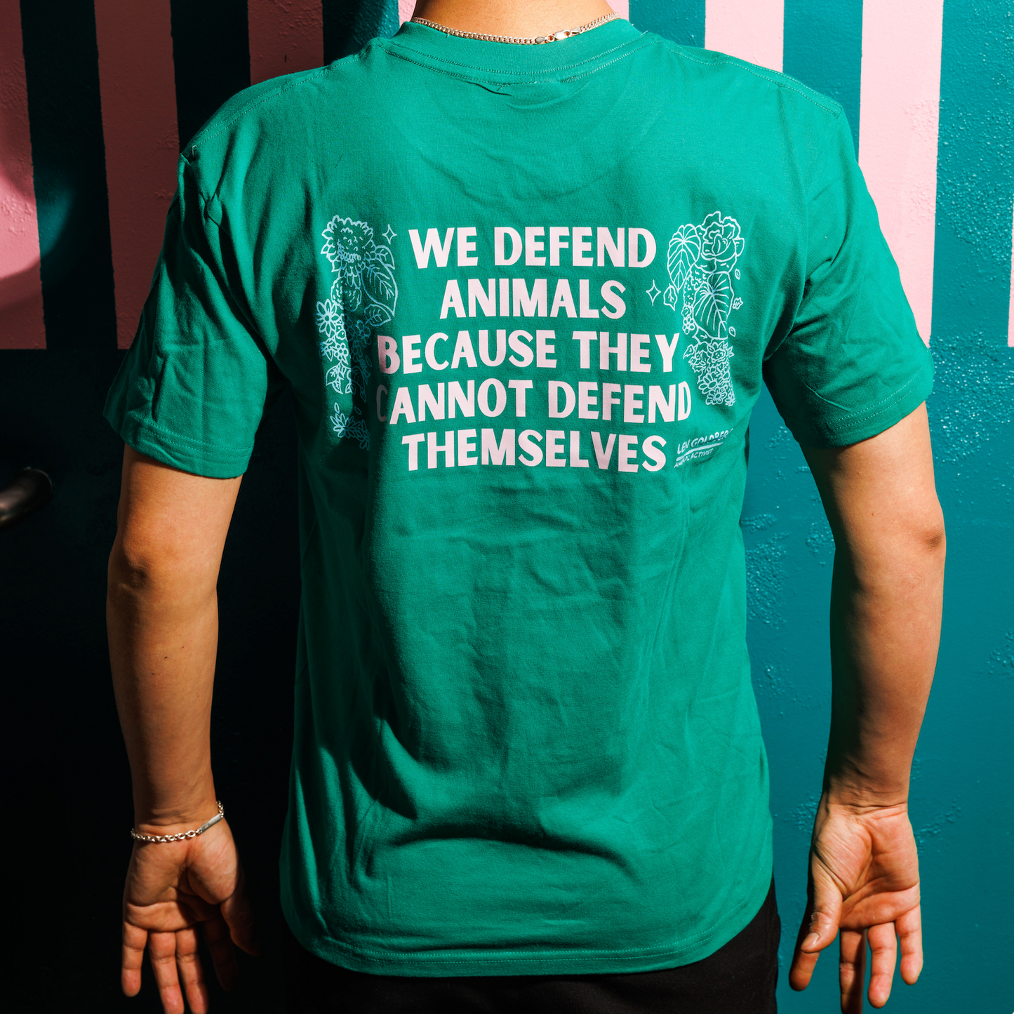 WE DEFEND ANIMAL T-shirt