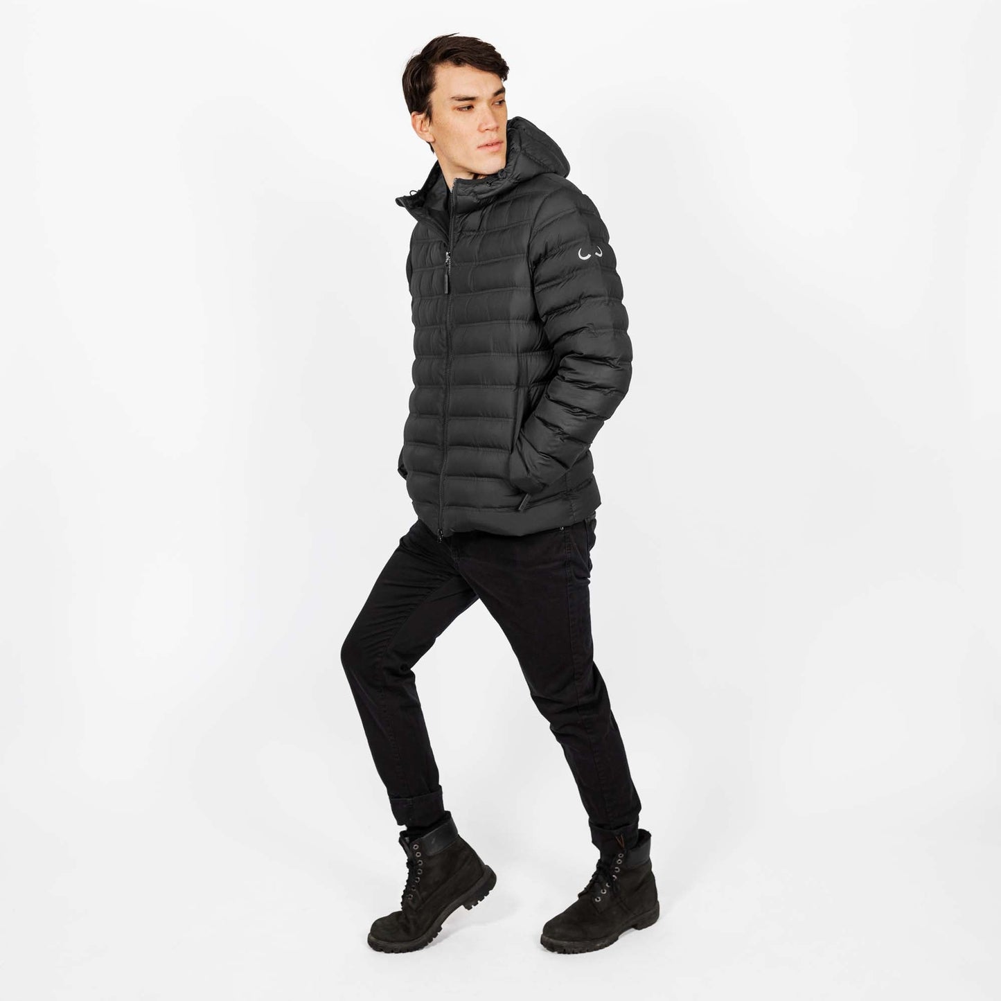 Leo Airweight Moonlit Black