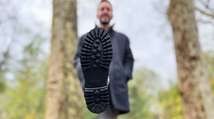 The Crossover Hemp Chelsea for Men in Full Black - Vegan America