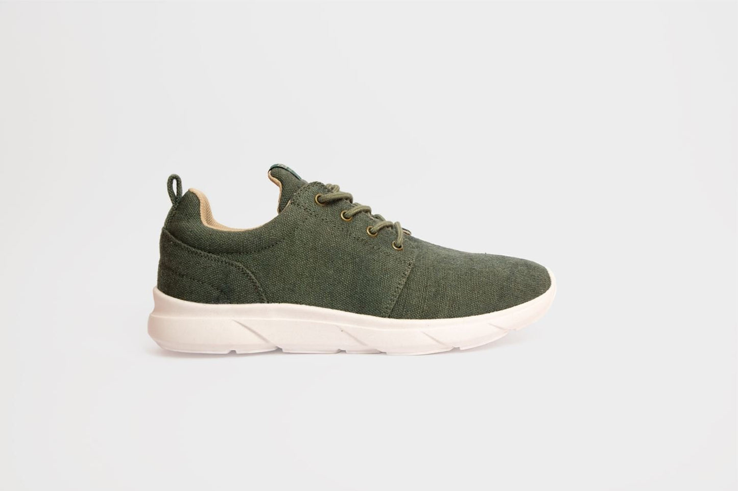 8000Kicks Explorer V2 - The 1st waterproof hemp shoes - Vegan America