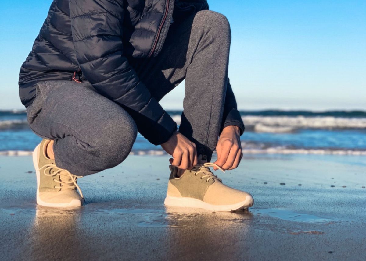 Explorer V2 for Men Beige and Green - Vegan America