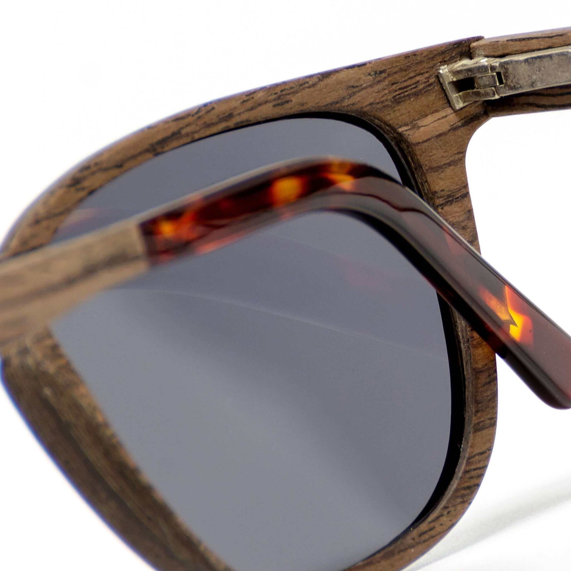 Lark - Unisex Wooden Sunglasses - Vegan America