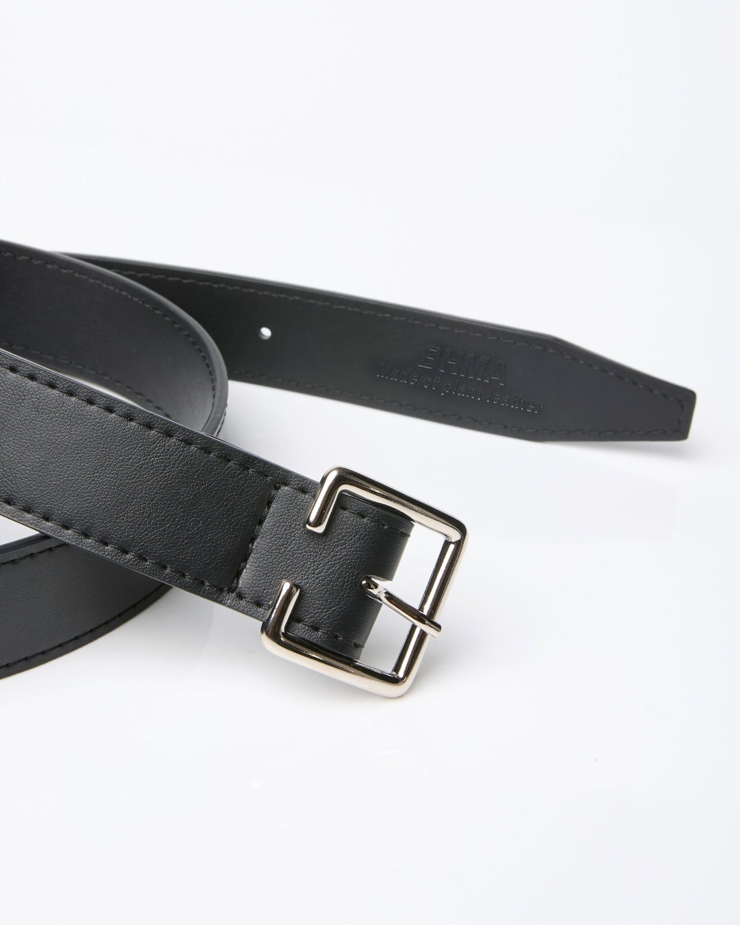 Sleek Belt vegan women's belt made of corn - based leather - Vegan America
