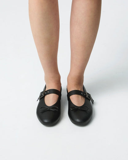 Mara Pumps black ballerinas with a bow - Vegan America