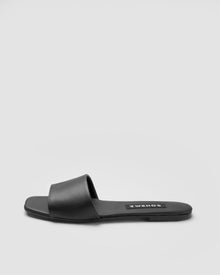 Mellow Slides Black vegan slides made of corn leather - Vegan America