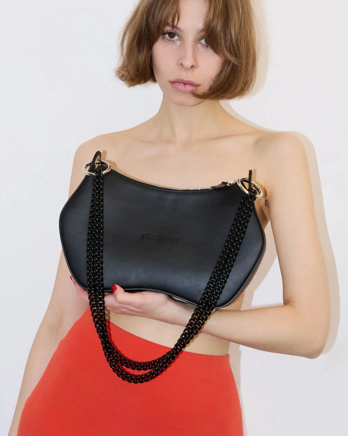 Noir BHMA Bag of grape - based vegan leather - Vegan America