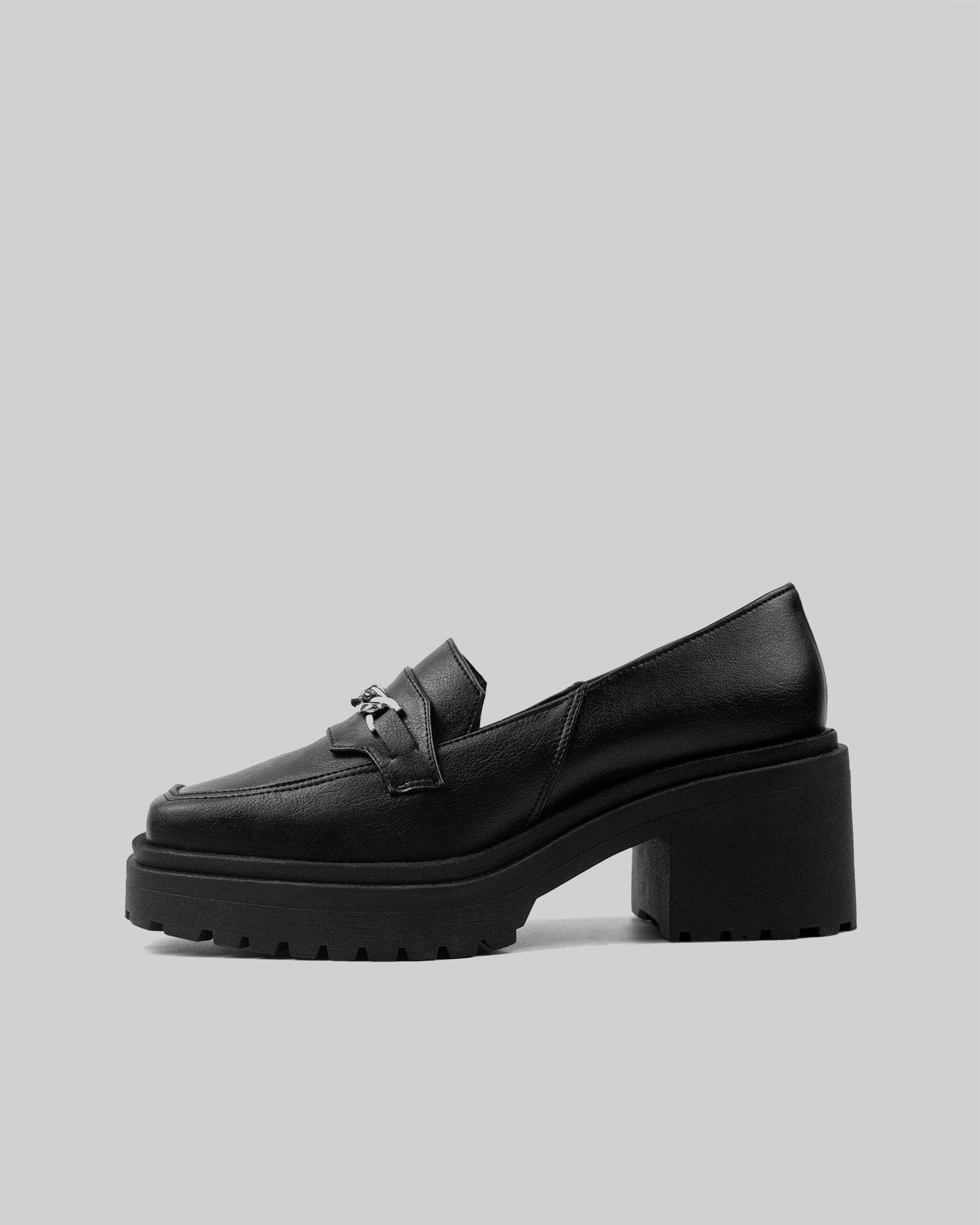 Squared Chunky Loafers Black vegan women's loafers shoes - Vegan America