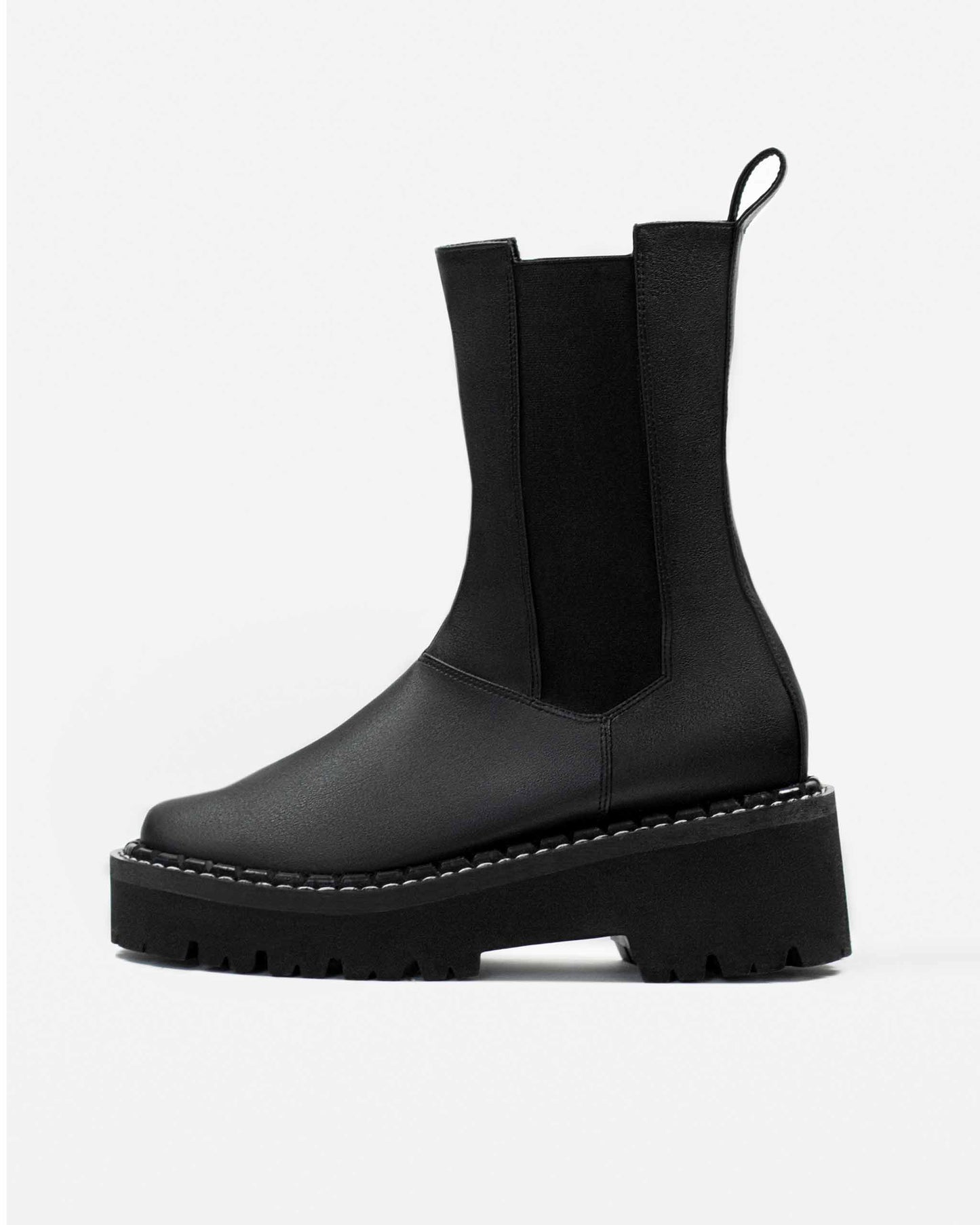 Chelsea Riot Vegea leather boots - Vegan America