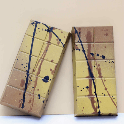 Caramel Almond & Quinoa Bar - Vegan America