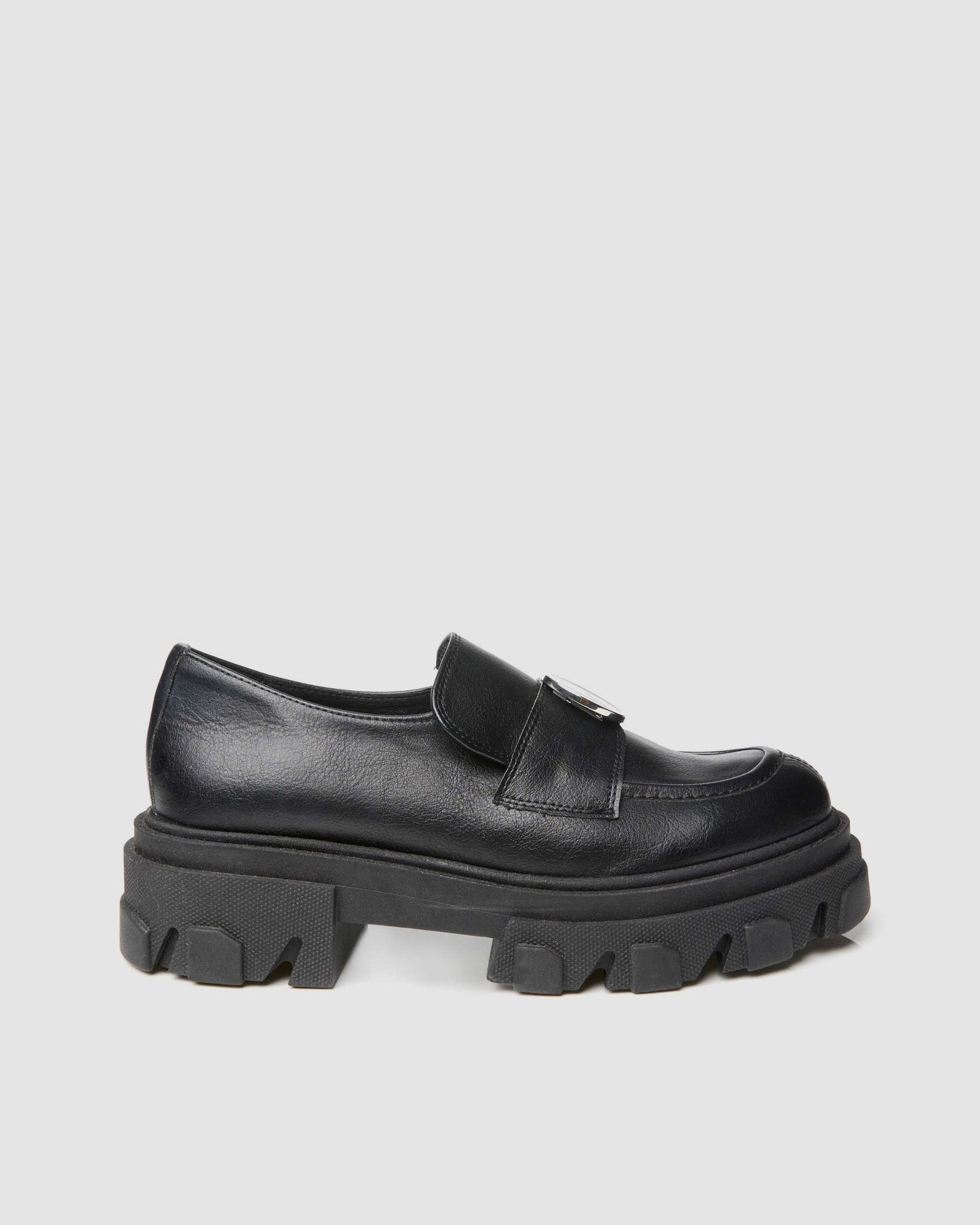 Blocky Loafers made of grape - based vegan leather - Vegan America