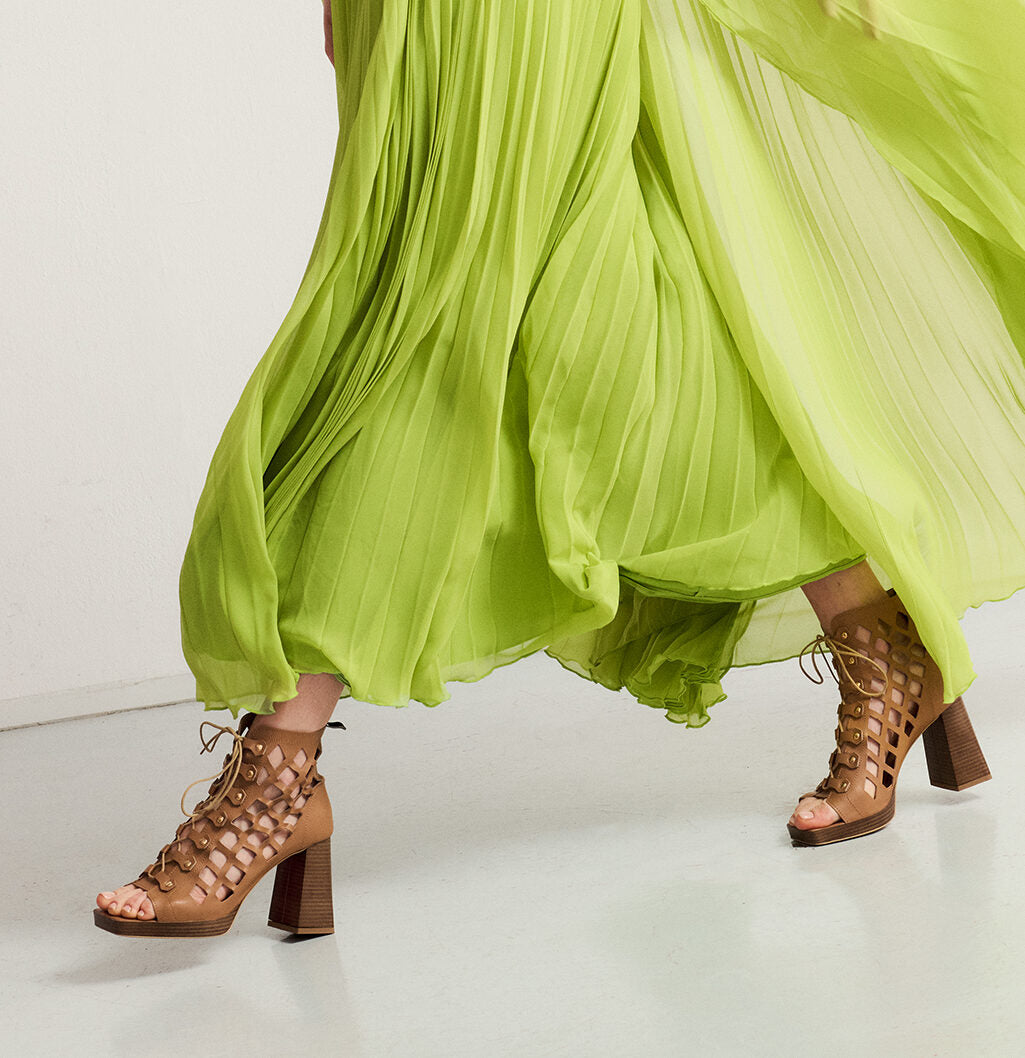 DANCE YOUR WAY (toffi) – cut-out block heel sandals made from mushroom leather