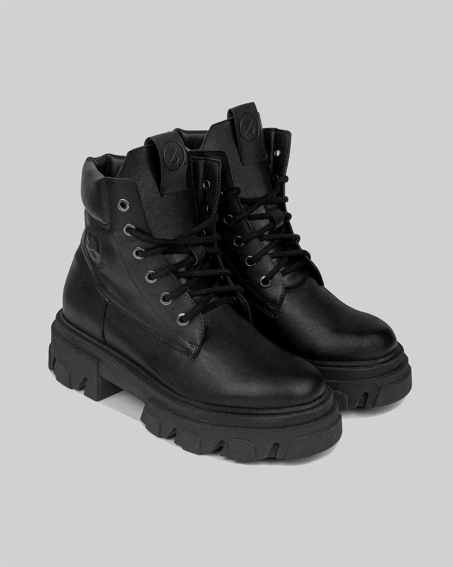 Riot black boots - Vegan America