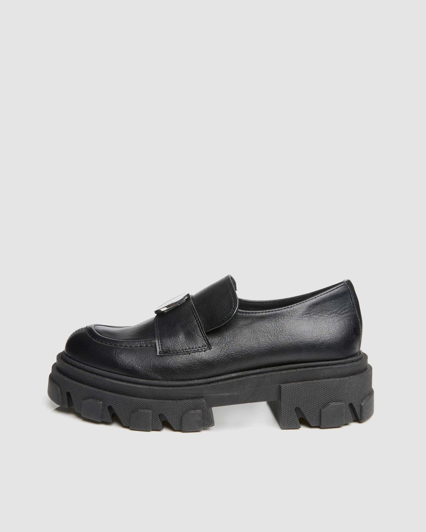 Blocky Loafers made of grape - based vegan leather - Vegan America