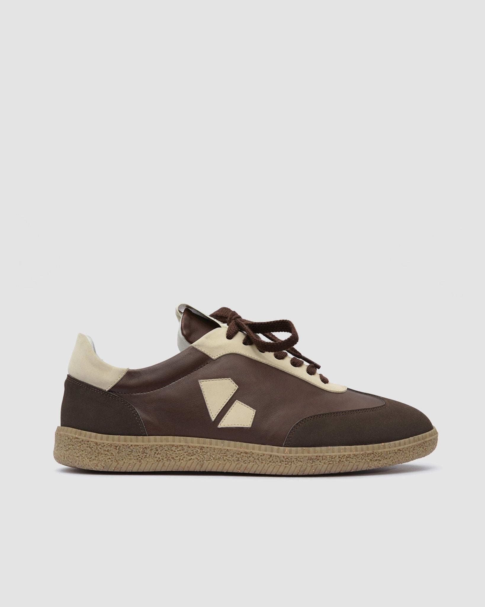 Brava Sneakers Chocolate - Vegan America