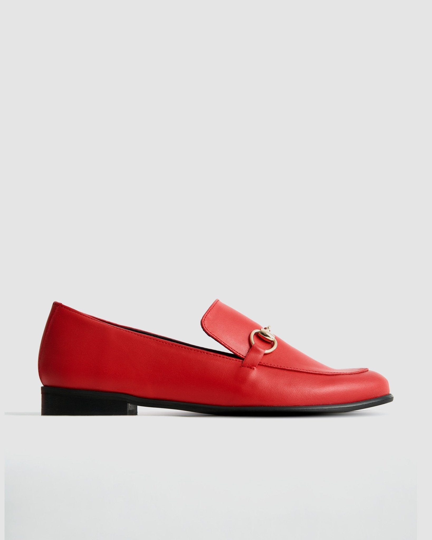 Shiv Loafers red women's moccasins - Vegan America
