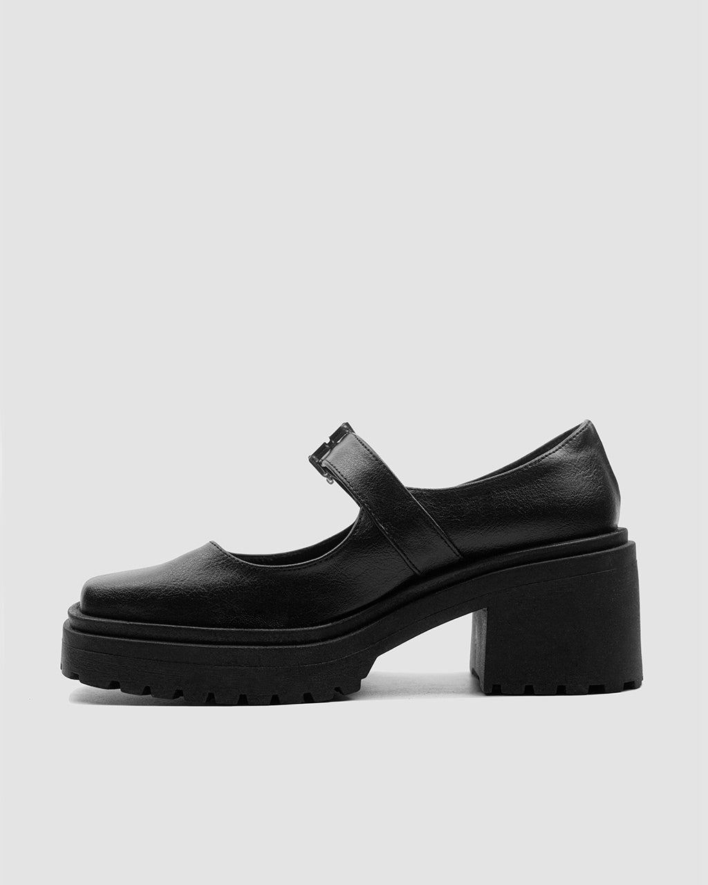 Squared Mary Jane Pumps Black made of Grape Leather - Vegan America