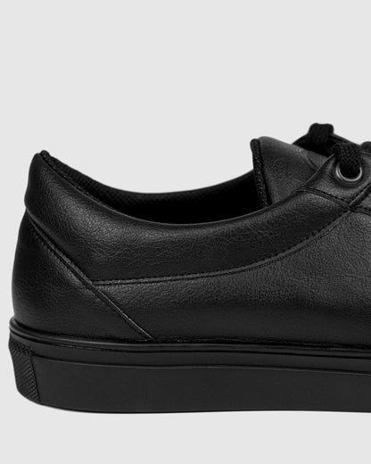 Sneakers Awake Black sneakers made of Vegea grape leather - Vegan America
