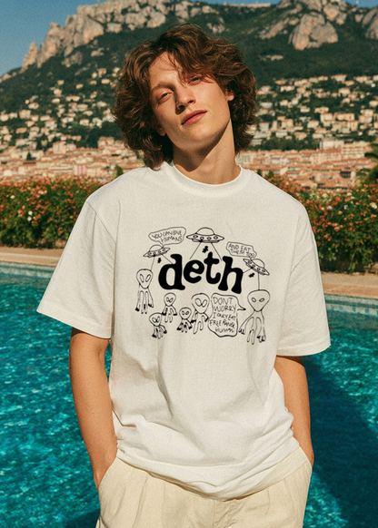 ALIEN DOODLE TEE