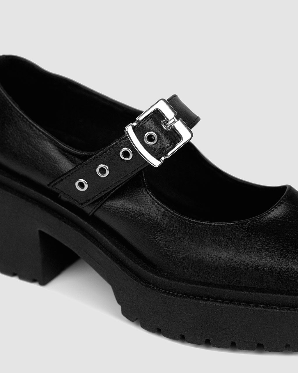Squared Mary Jane Pumps Black made of Grape Leather - Vegan America