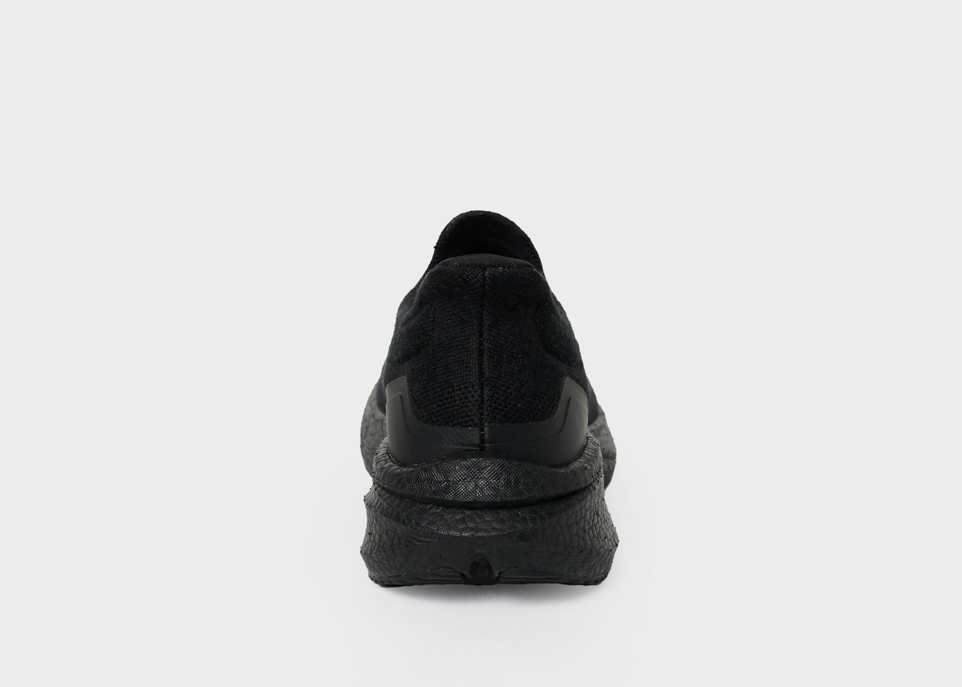 Runners for Women in Full Black - Vegan America
