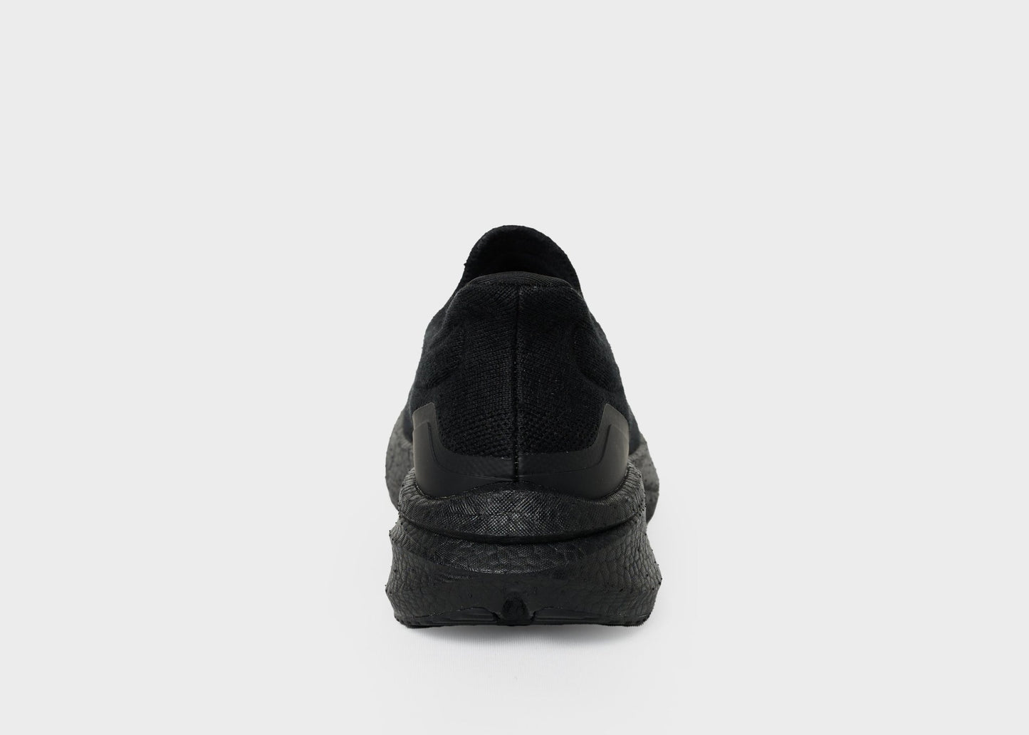 Runners for Men in Full Black - Vegan America