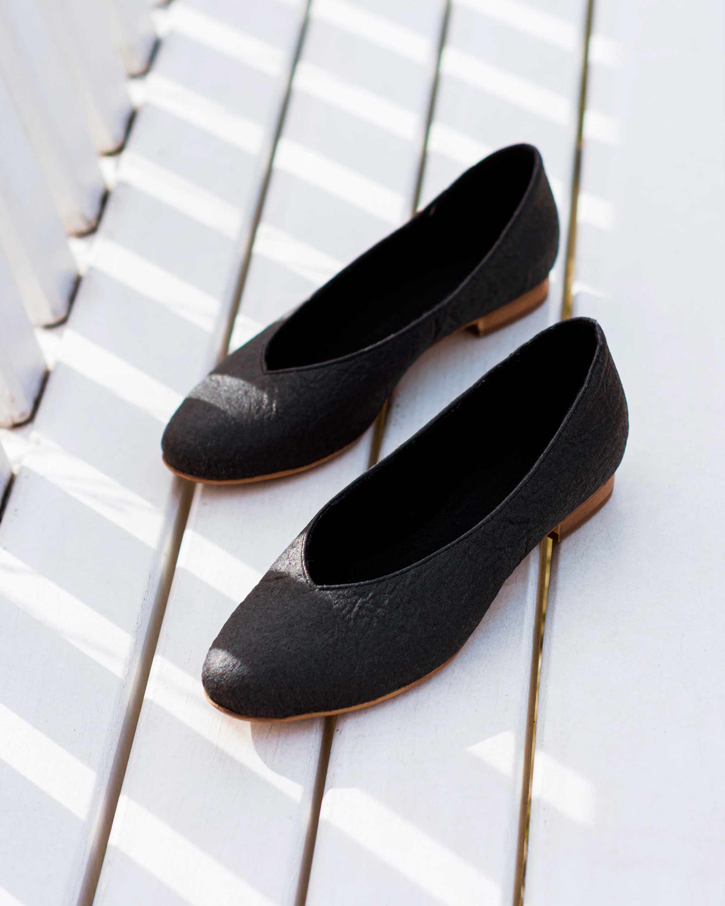 Pumps Black Pina ballerinas made of Pinatex - outlet - Vegan America