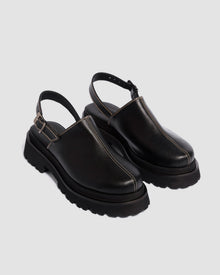 Urban Clogs made of vegan grape leather - Vegan America