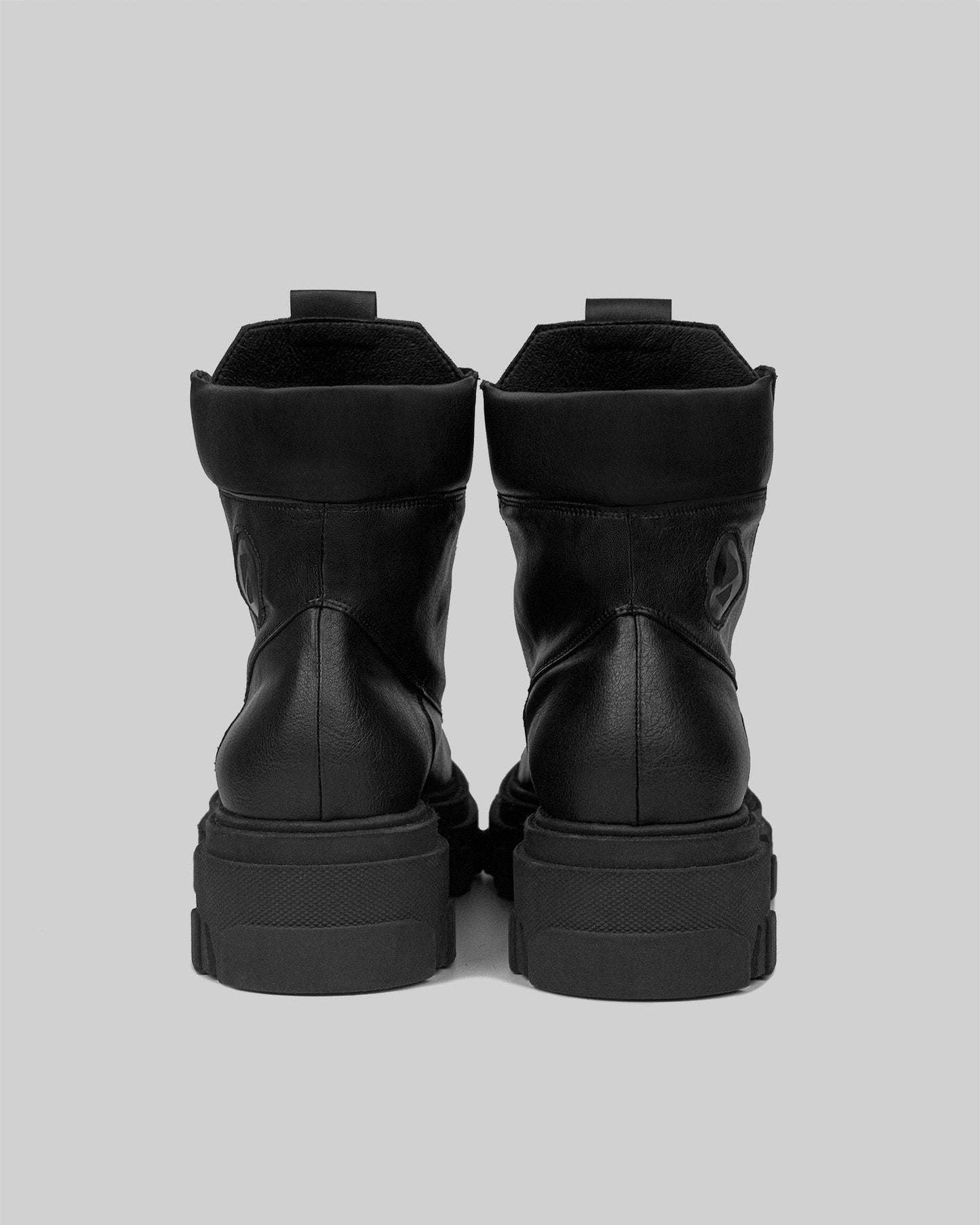 Riot black boots - Vegan America