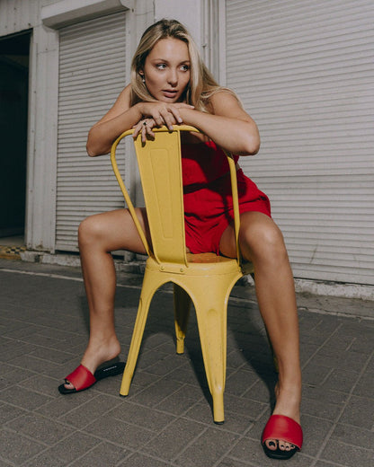 Mellow Slides Red vegan slides made of corn leather - outlet - Vegan America