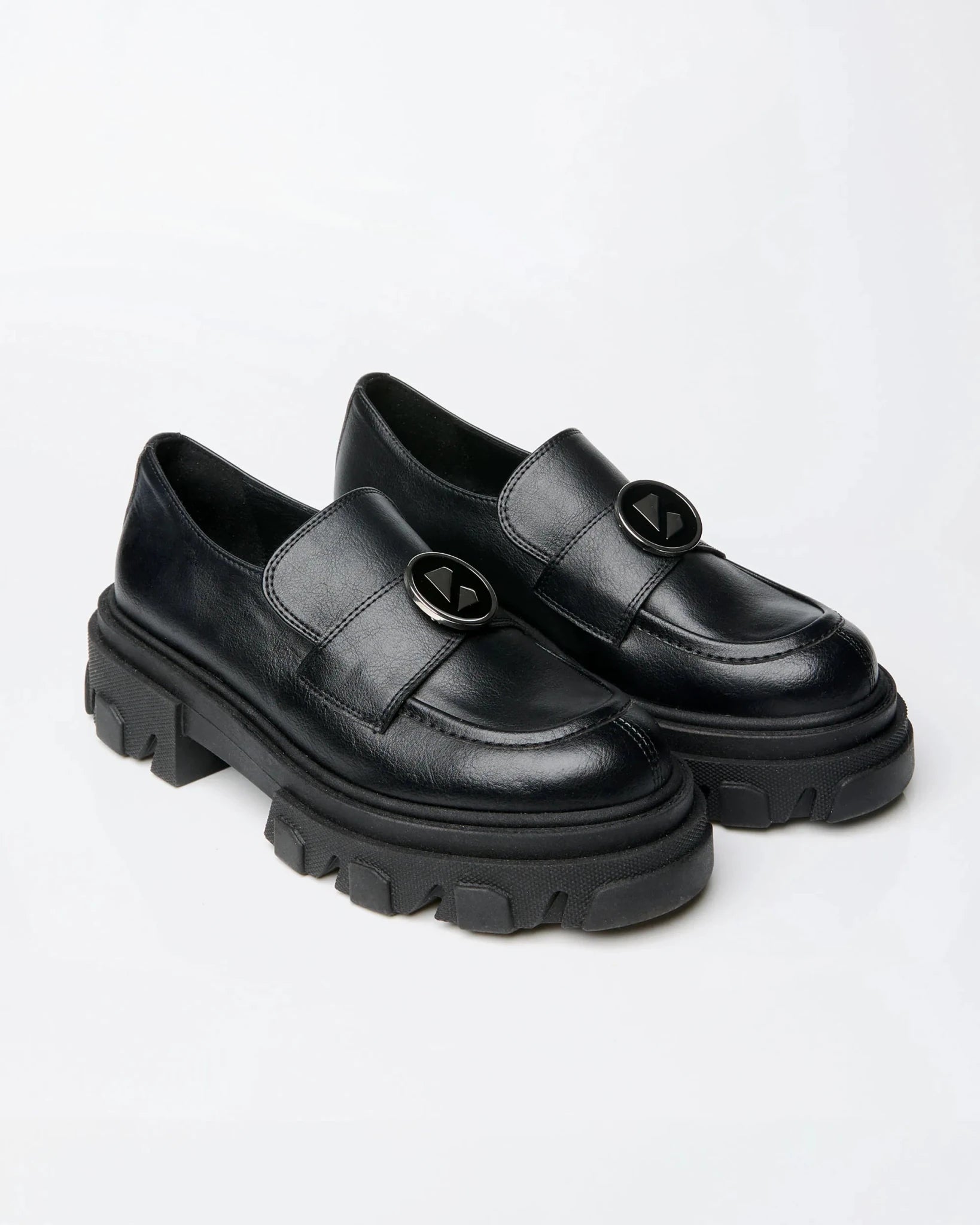 Blocky Loafers made of grape - based vegan leather - Vegan America