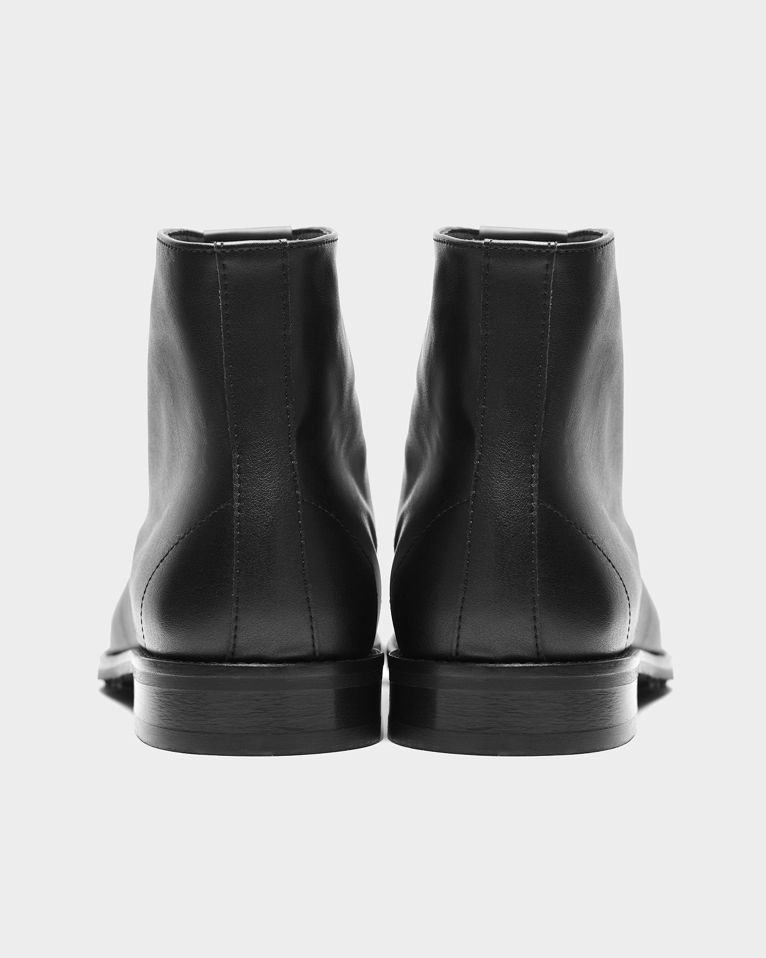 Laced - up Ankle Boots made of vegan corn leather - Vegan America
