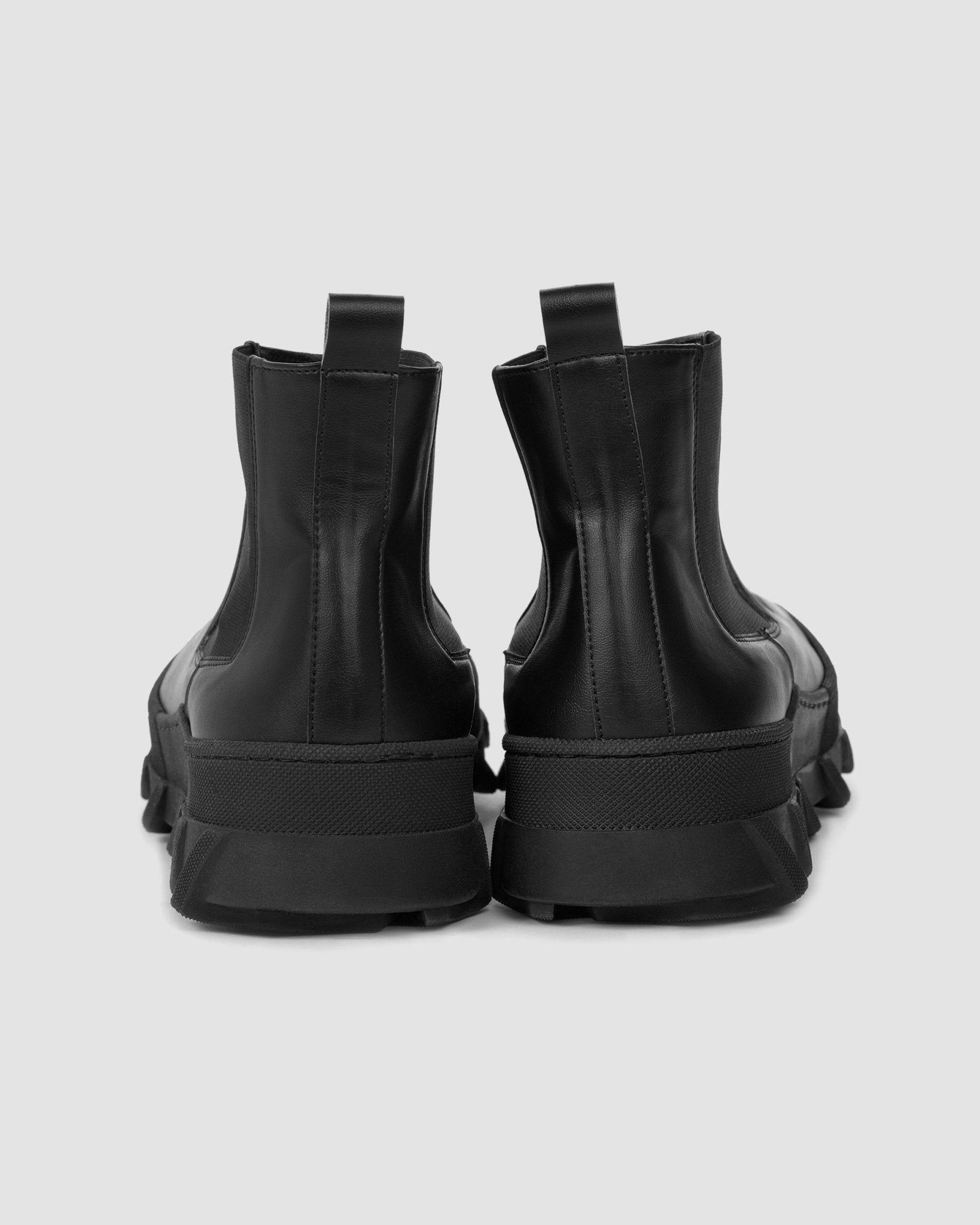 Tiger chelsea black boots - Vegan America