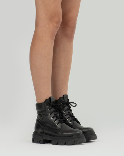Riot black boots - Vegan America