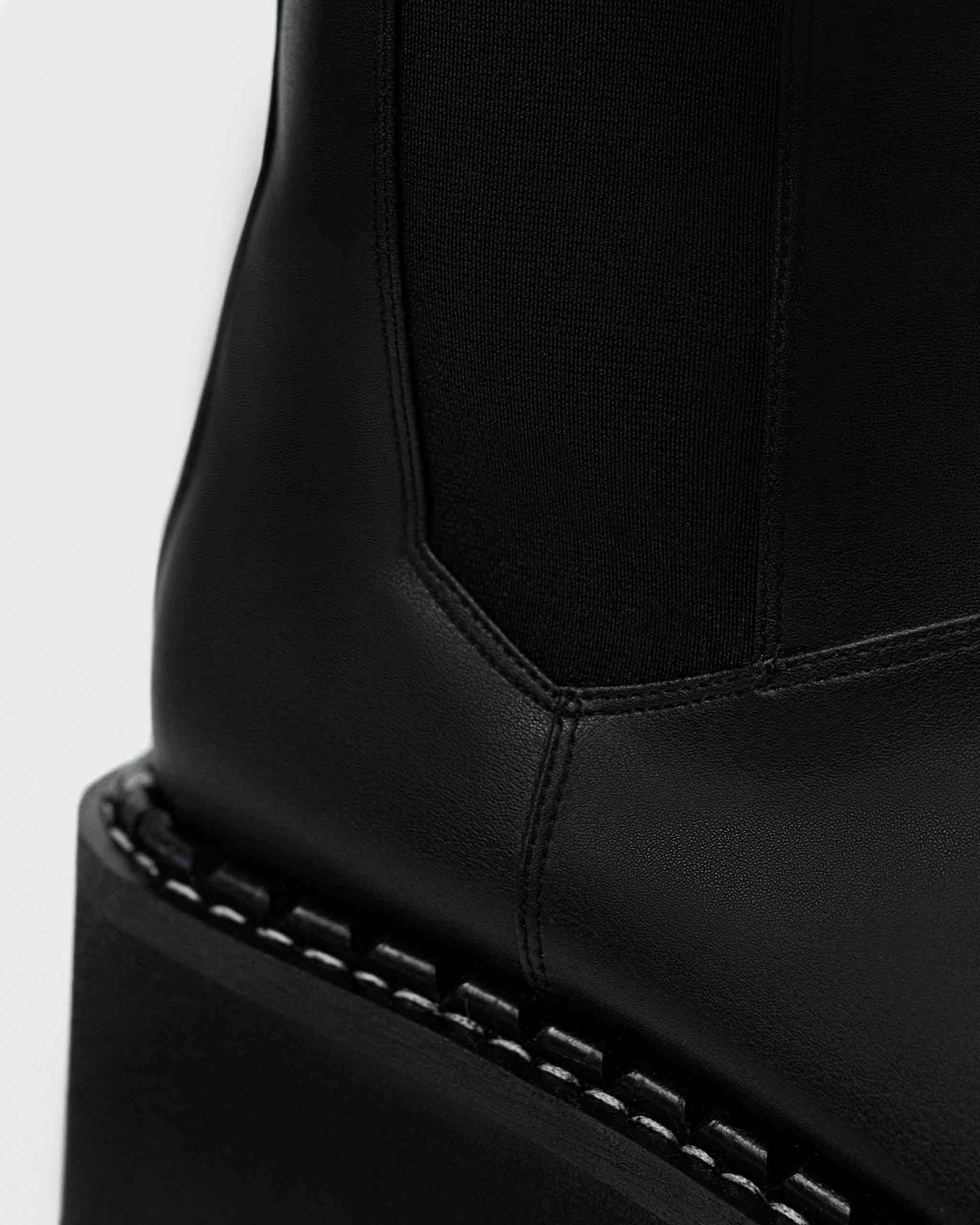 Chelsea Riot Vegea leather boots - Vegan America