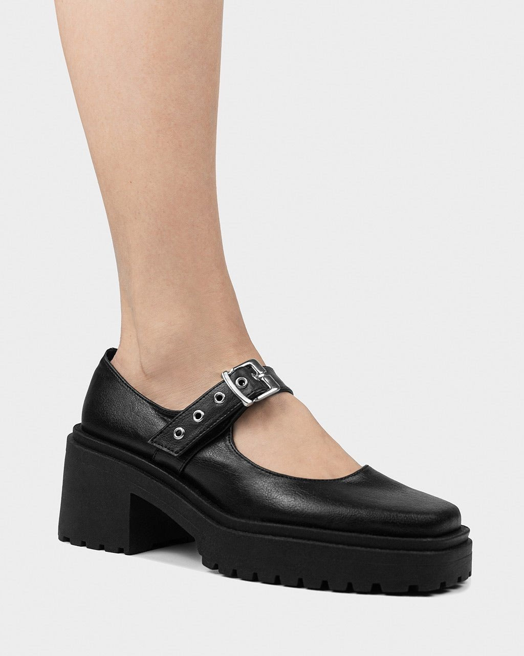 Squared Mary Jane Pumps Black made of Grape Leather - Vegan America