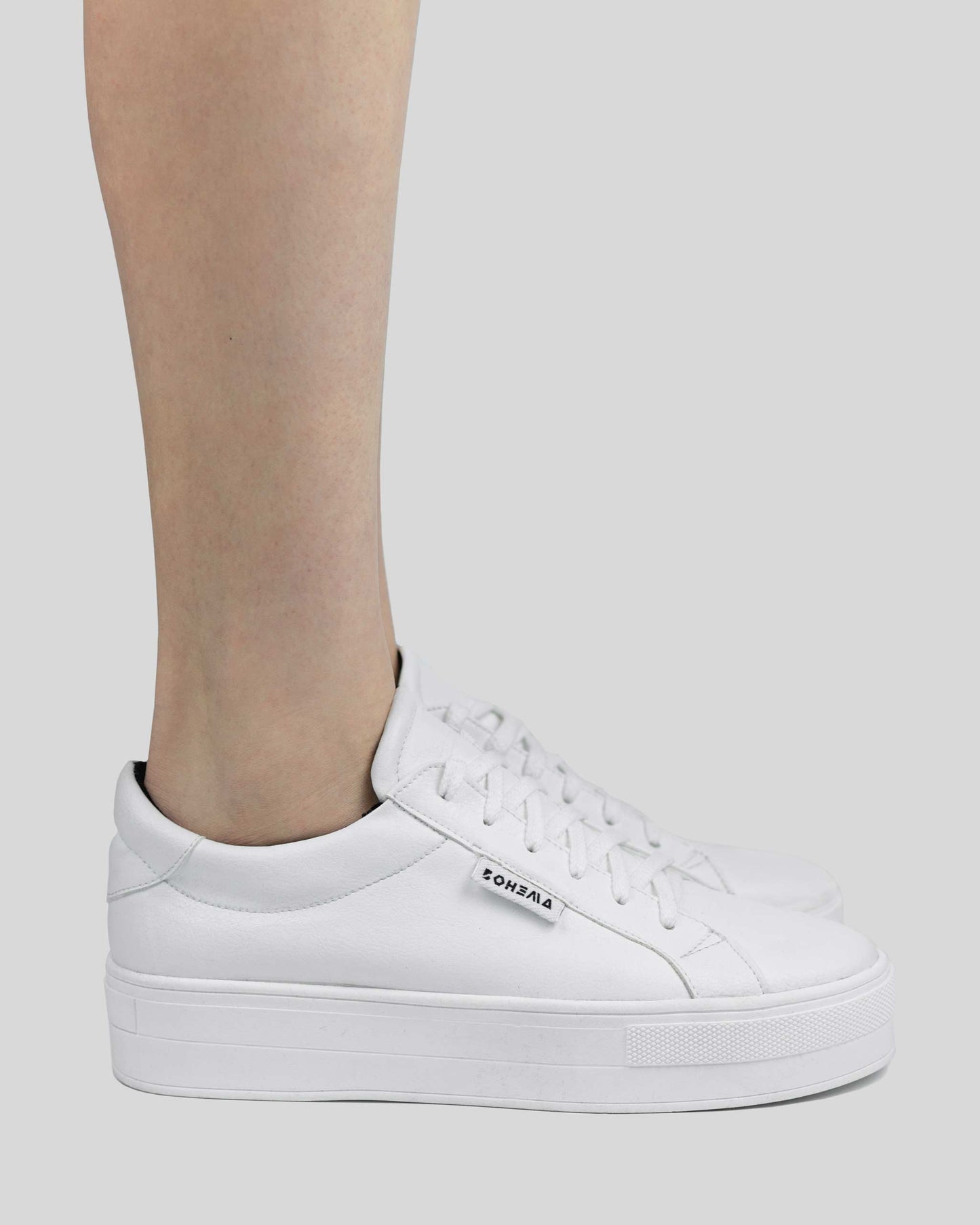 Bohema Sneakers Aware White sneakers made of Vegea grape leather - Vegan America