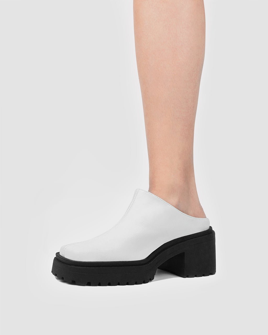 Squared Mule White made of Grape Leather - Vegan America