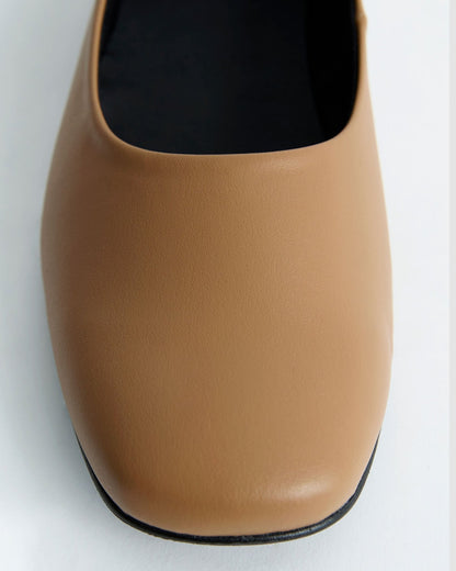 Carmel Diana Pumps beige ballerinas with a square - cut shape - Vegan America