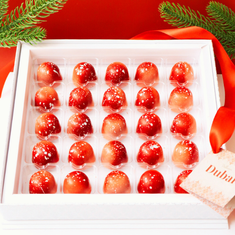 **VEGAN** 25-Piece Dubai Knafeh Pistachio Chocolate Gift Box - 'Ruby Dunes' Holiday Edition